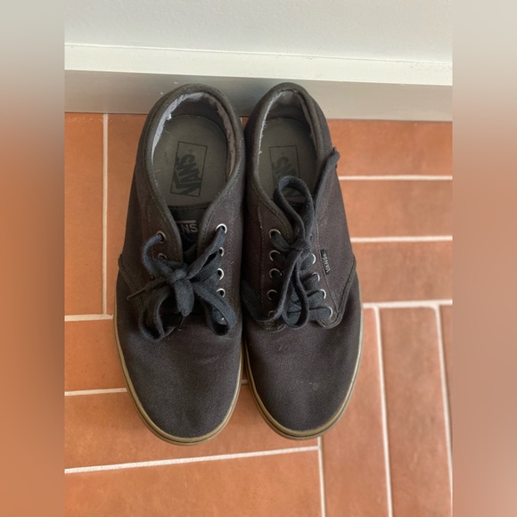 Vans Size 9.5M - Picture 2 of 5
